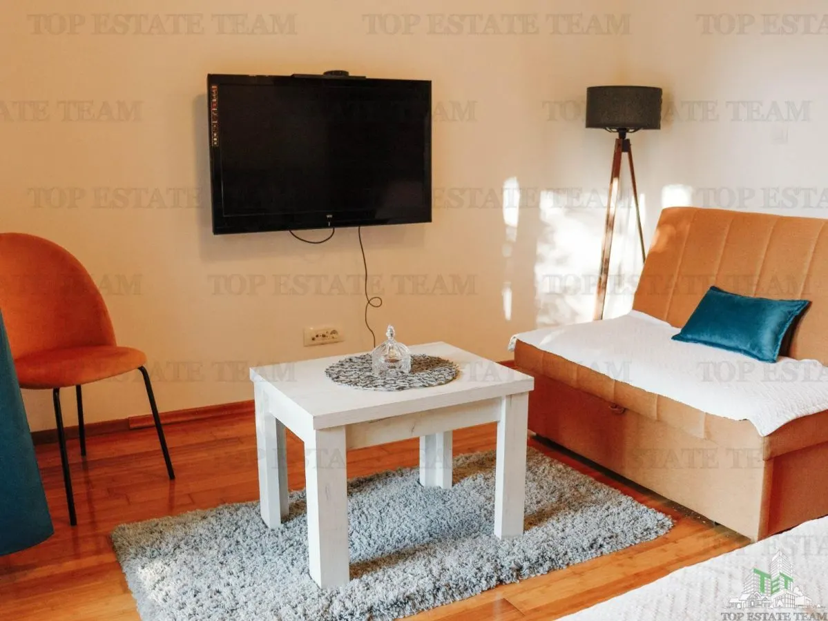 Apartamento en Venta en Kotor, Montenegro - foto 2