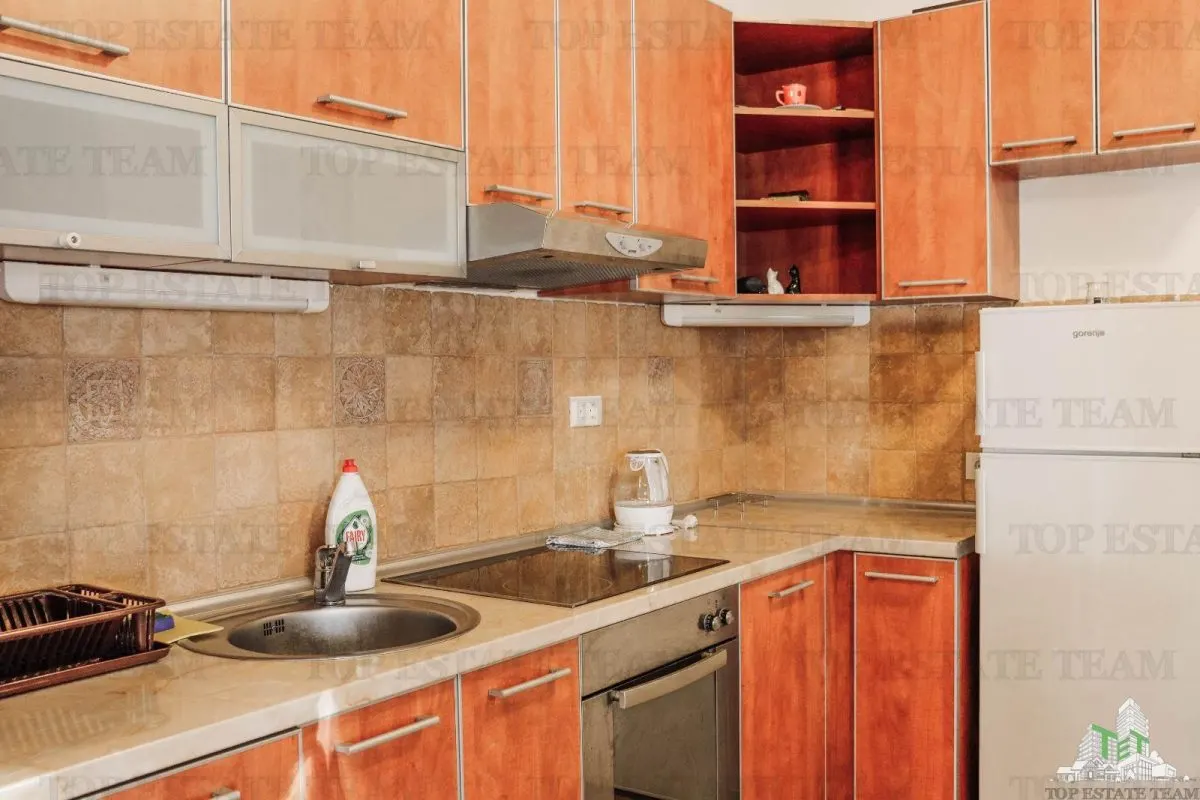 Apartamento en Venta en Kotor, Montenegro - foto 5
