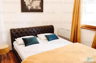 Apartamento en Venta en Kotor, Montenegro - foto 6