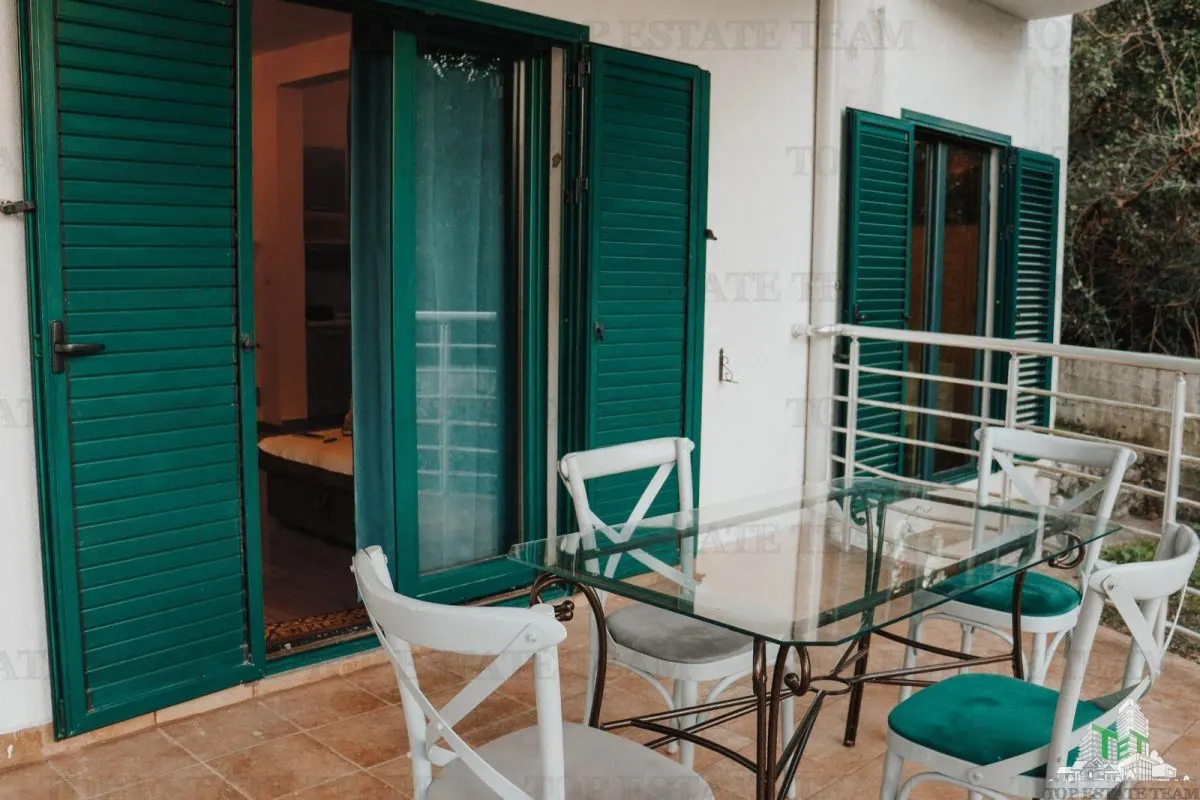 Apartamento en Venta en Kotor, Montenegro - foto 9
