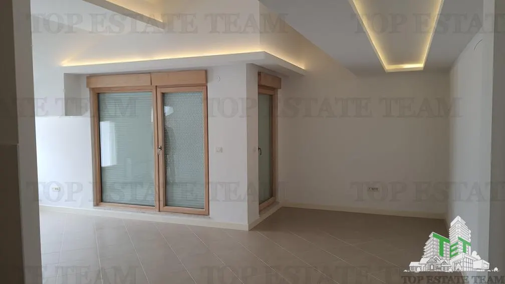 Apartment for Sale in Kotor, Montenegro - foto 2