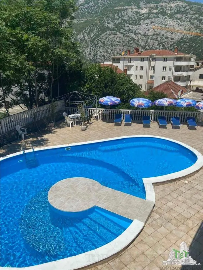 Apartamento en Venta en Kotor, Montenegro - foto 8