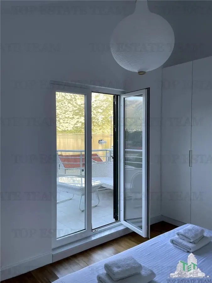 Apartamento en Venta en Kotor, Montenegro - foto 10