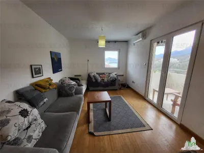 Apartamento en Venta en Budva, Montenegro - foto 2