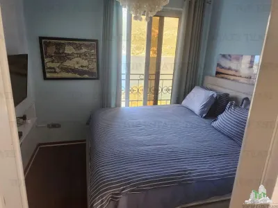 Apartment for Sale in Tivat, Montenegro - foto 3
