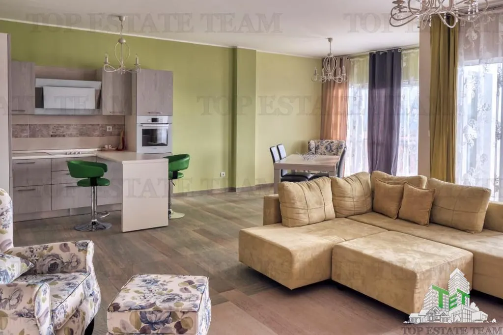 Apartment for Sale in Herceg-Novi, Montenegro - foto 2