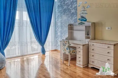 Apartment for Sale in Herceg-Novi, Montenegro - foto 4