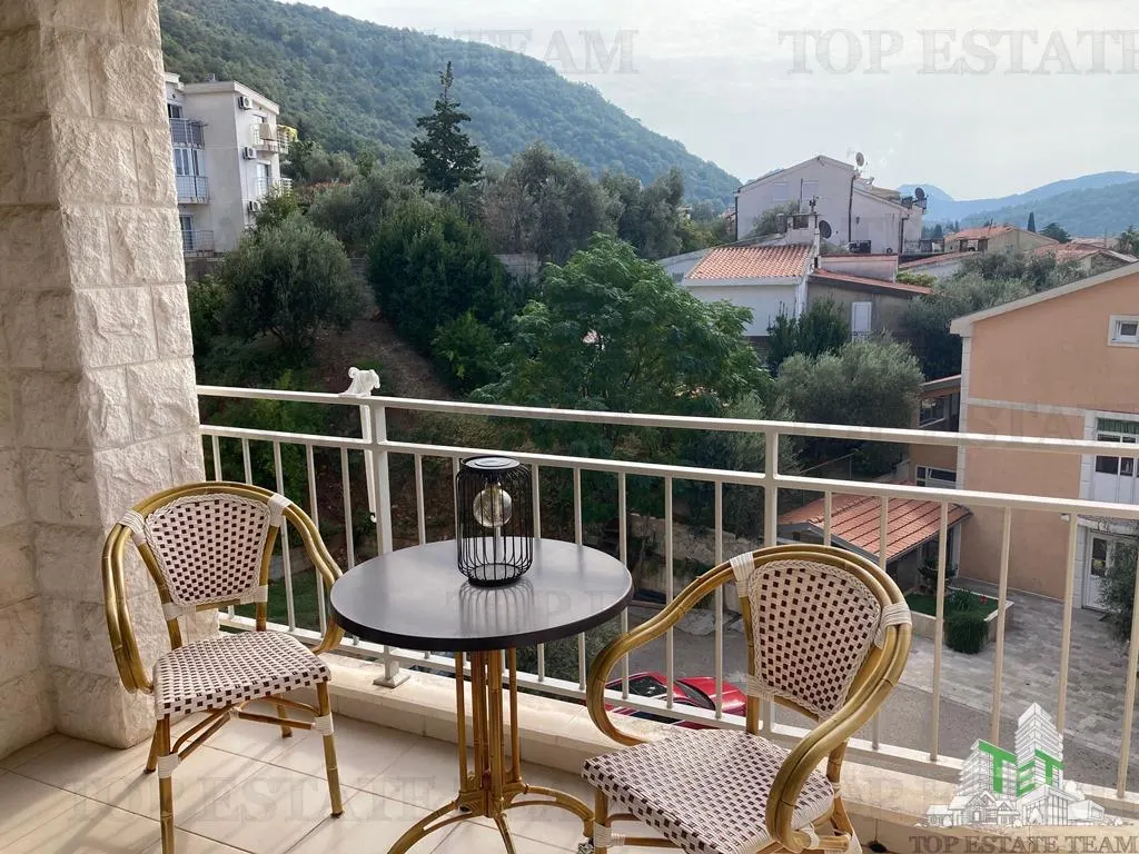 Apartamento en Venta en Budva, Montenegro - foto 5
