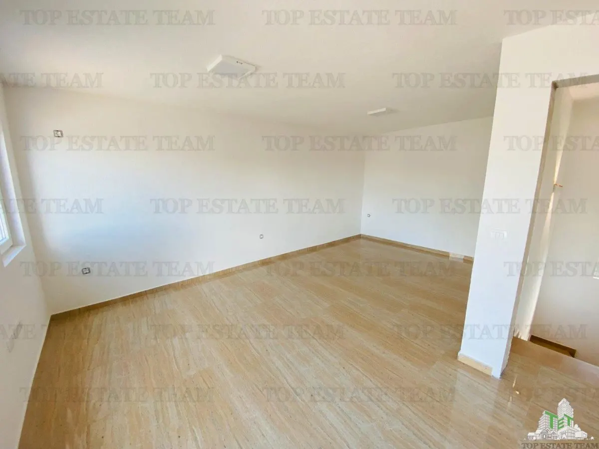 Villa for Sale in Bar, Montenegro - foto 6