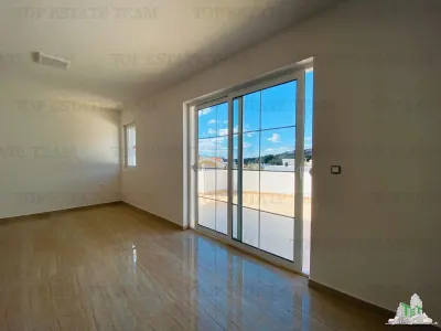 Villa for Sale in Bar, Montenegro - foto 7