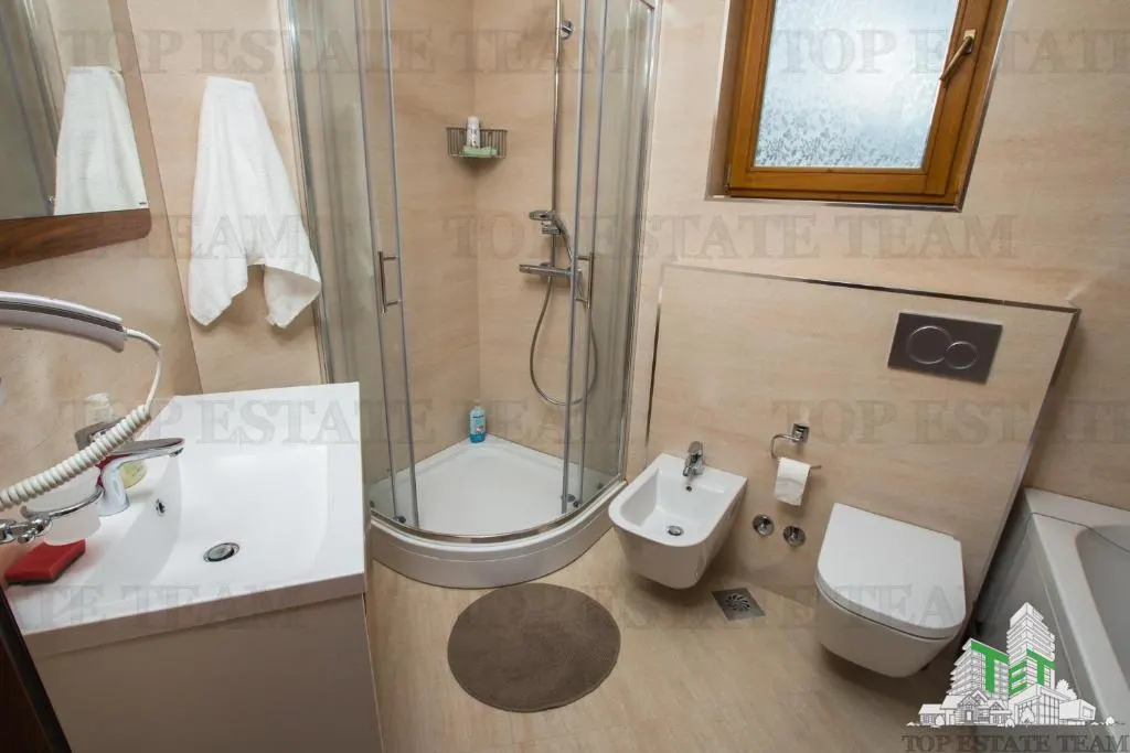 Villa for Sale in Kotor, Montenegro - foto 19