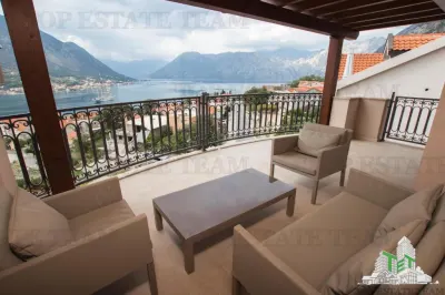 Villa for Sale in Kotor, Montenegro - foto 4