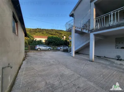 Villa for Sale in Herceg-Novi, Montenegro - foto 12
