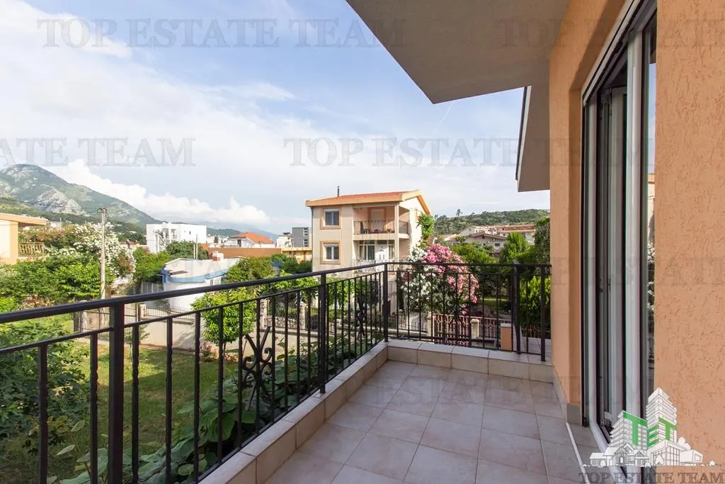 Villa for Sale in Bar, Montenegro - foto 14