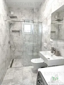 Apartment for Sale in Tivat, Montenegro - foto 7