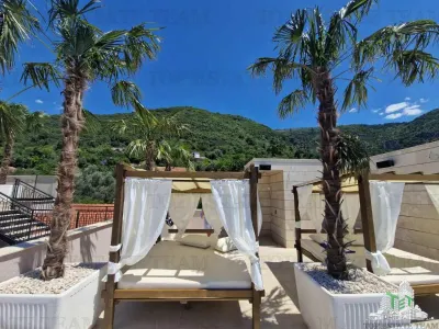 Apartment for Sale in Tivat, Montenegro - foto 9