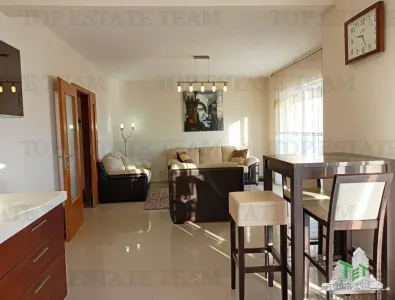 Apartamento en Venta en Budva, Montenegro - foto 2