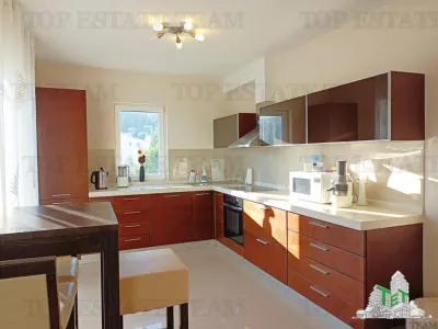 Apartamento en Venta en Budva, Montenegro - foto 3