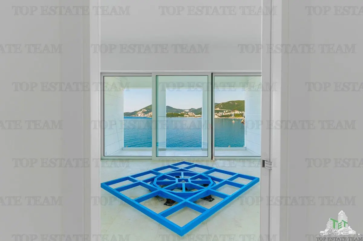 Villa for Sale in Budva, Montenegro - foto 12
