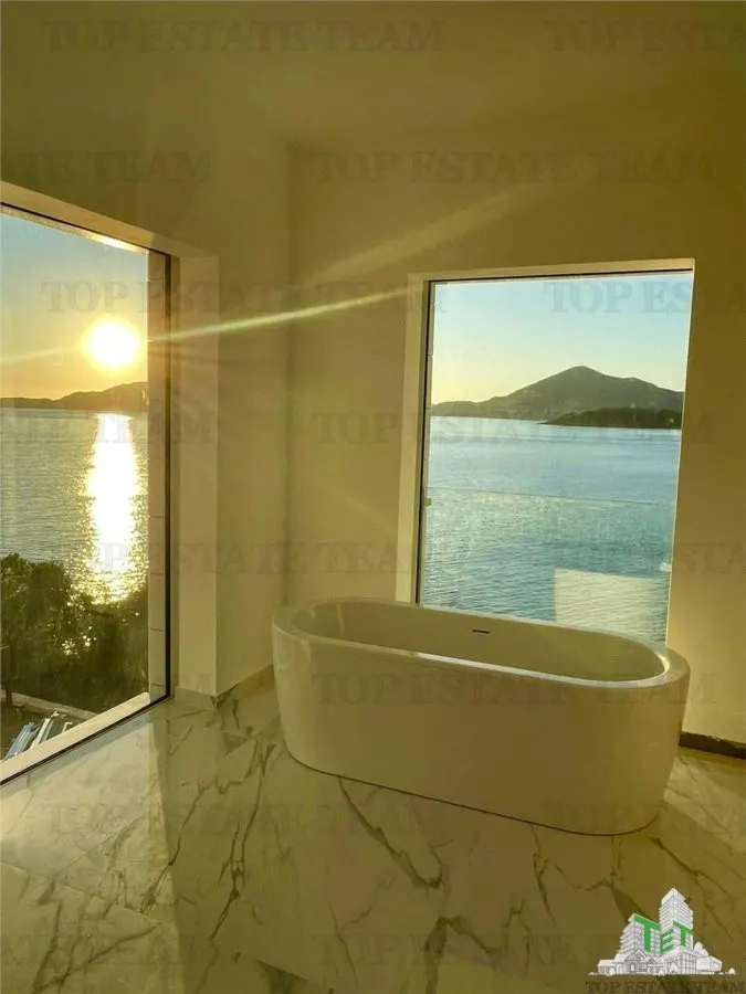 Villa for Sale in Budva, Montenegro - foto 17