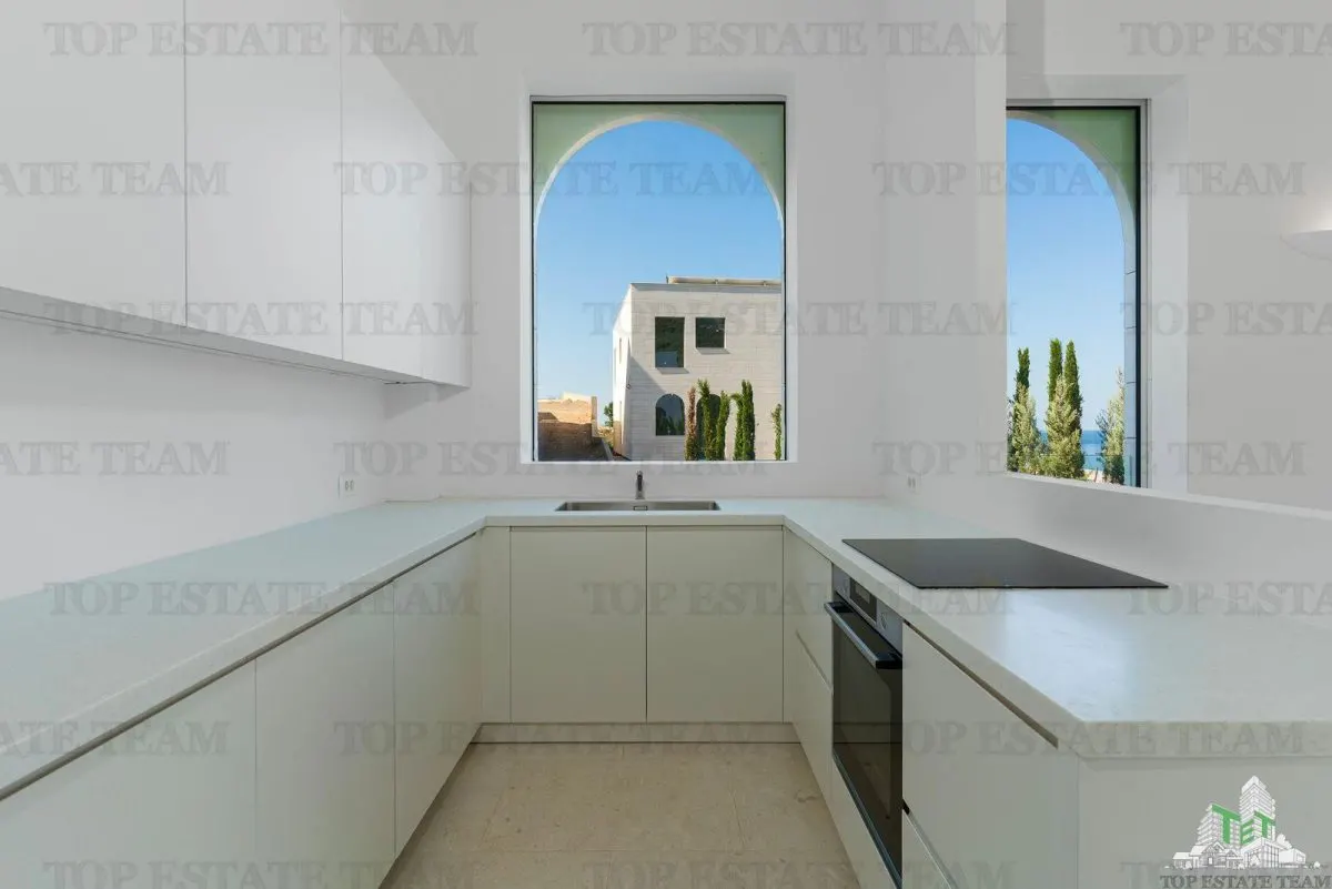 Villa for Sale in Budva, Montenegro - foto 18