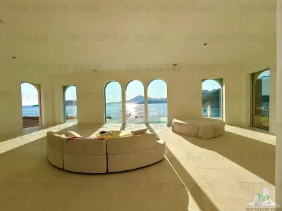 Villa for Sale in Budva, Montenegro - foto 8
