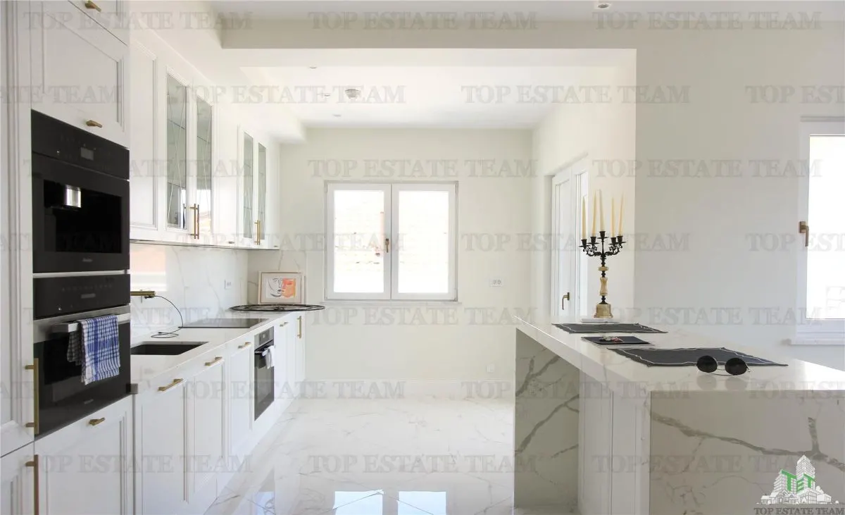 Apartment for Sale in Herceg-Novi, Montenegro - foto 24