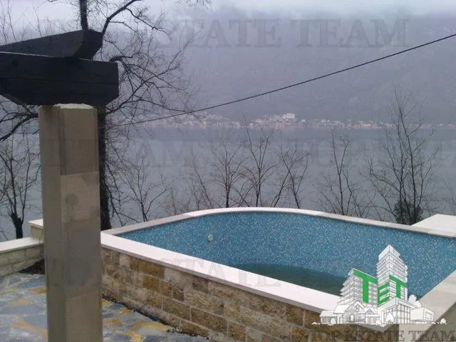 Villa for Sale in Kotor, Montenegro - foto 3