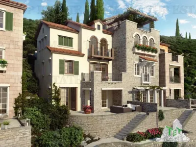 Apartamento en Venta en Tivat, Montenegro - foto 3