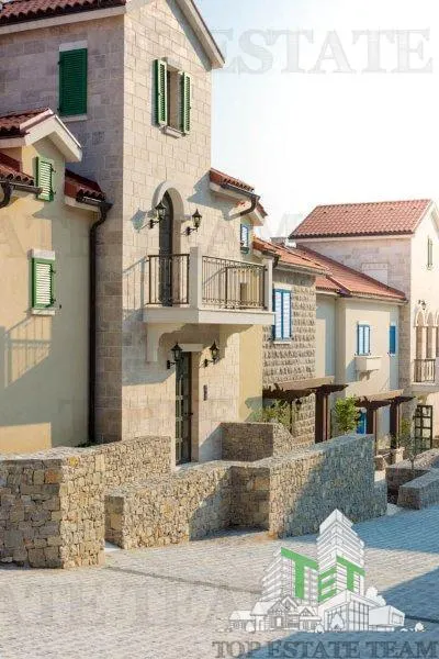 Apartamento en Venta en Tivat, Montenegro - foto 6