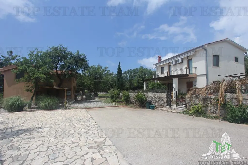 Villa for Sale in Budva, Montenegro - foto 3