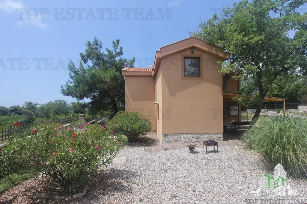 Villa for Sale in Budva, Montenegro - foto 4