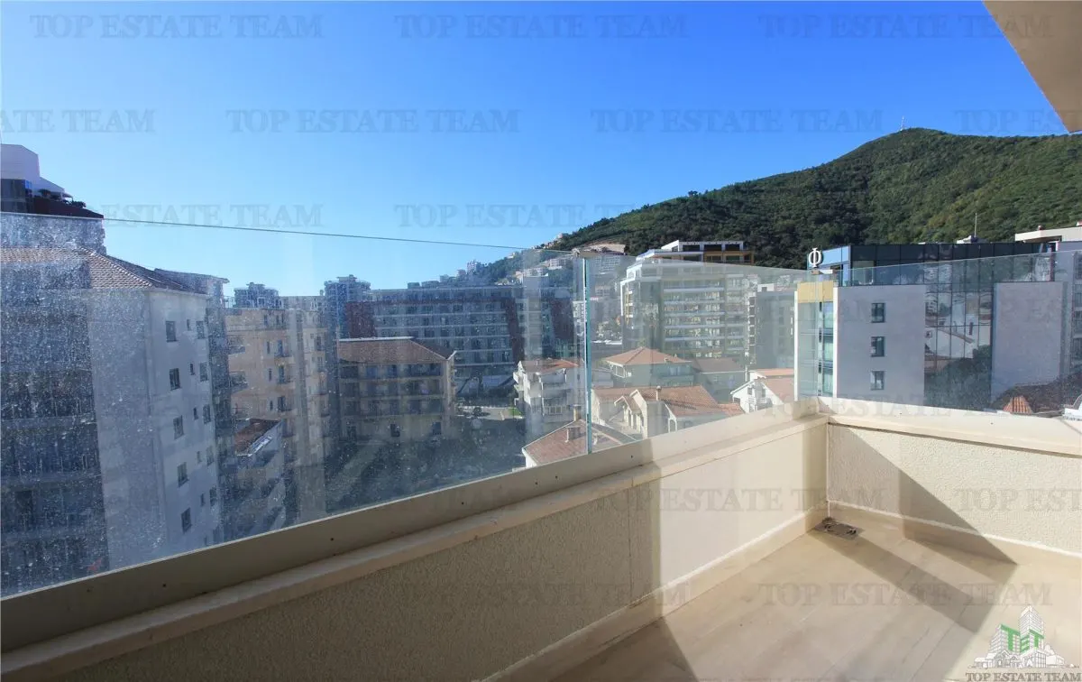 Apartment for Sale in Budva, Montenegro - foto 5