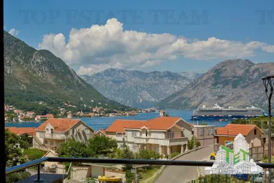 Apartment for Sale in Kotor, Montenegro - foto 2