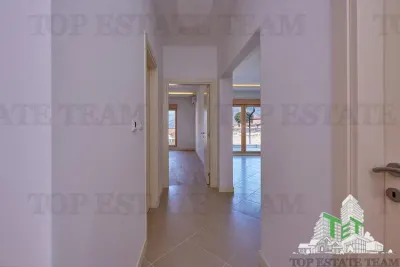 Apartment for Sale in Kotor, Montenegro - foto 4