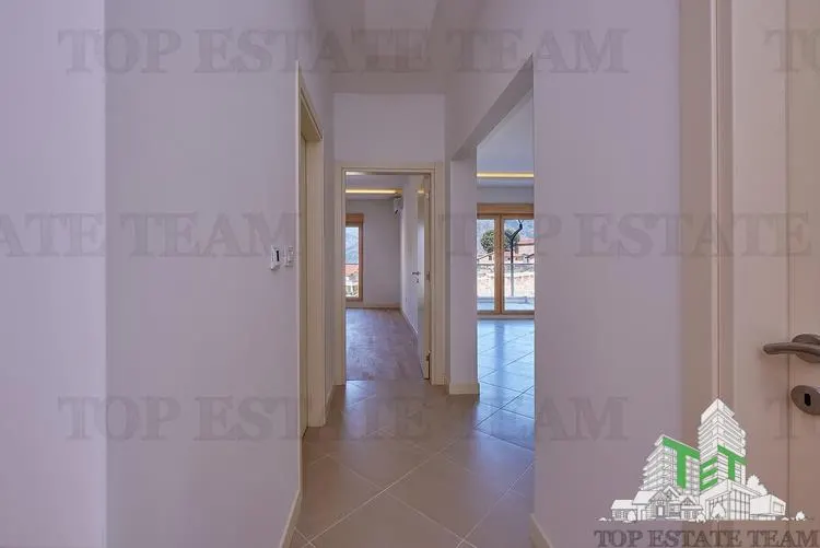 Apartment for Sale in Kotor, Montenegro - foto 4