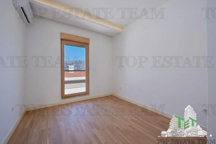 Apartment for Sale in Kotor, Montenegro - foto 7