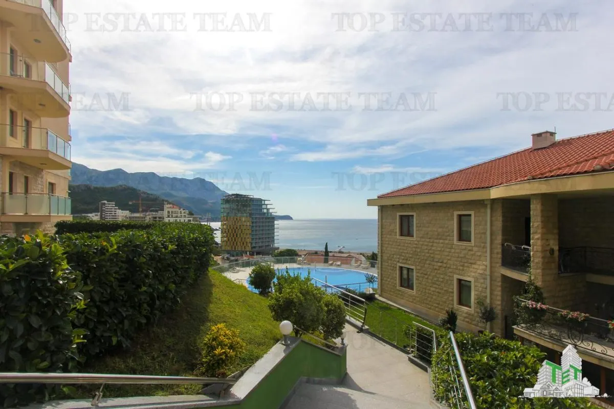 Apartment for Sale in Budva, Montenegro - foto 14