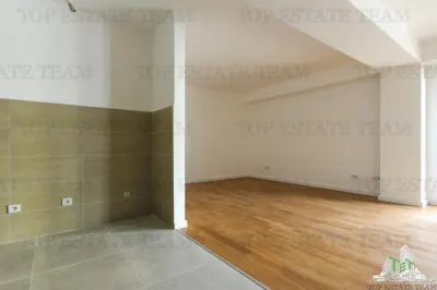 Appartement à vendre à Tivat, Monténégro - Tivat