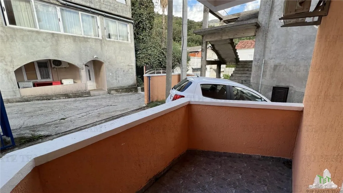 Apartment for Sale in Herceg-Novi, Montenegro - foto 7