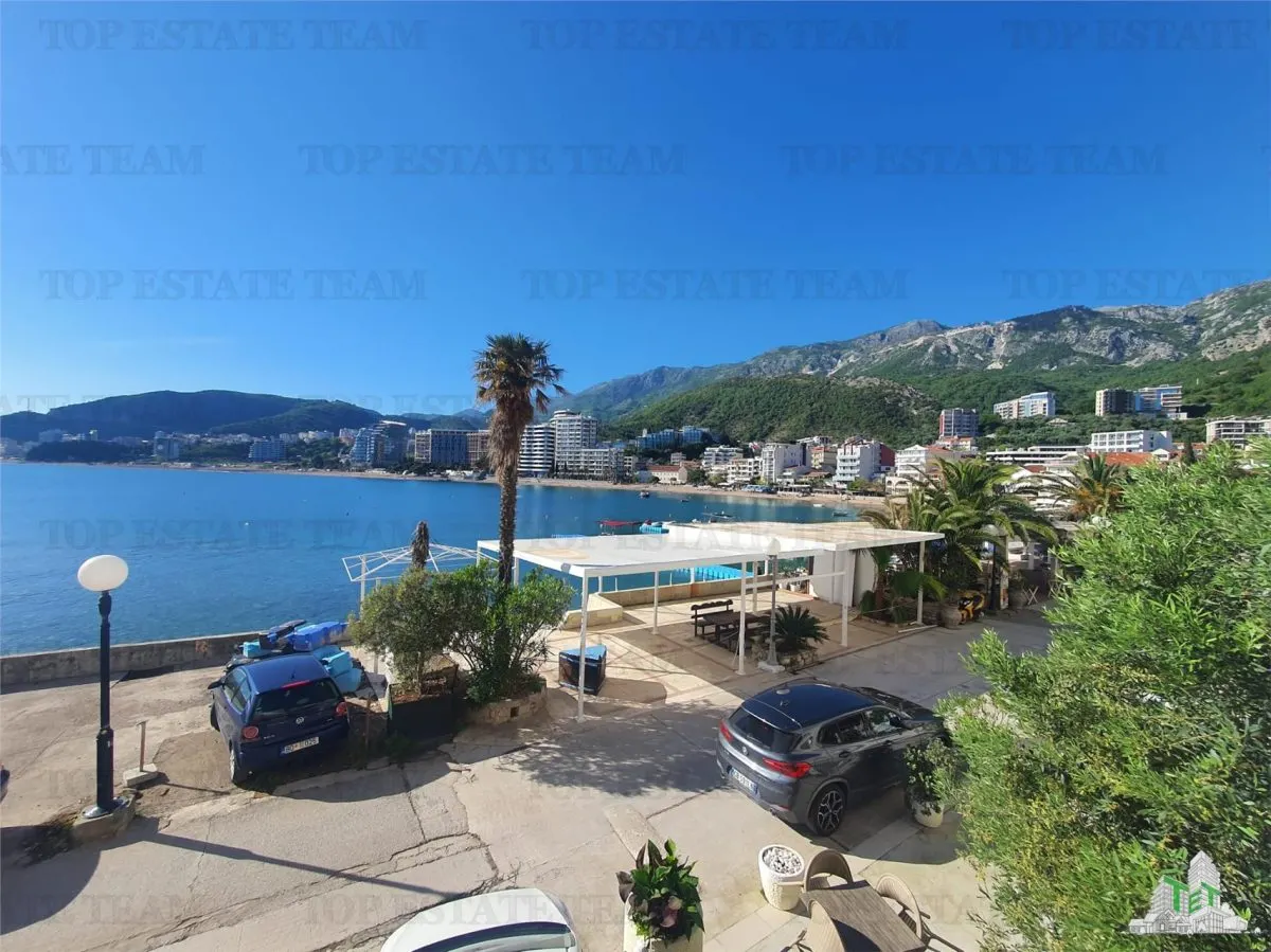 Apartment for Sale in Budva, Montenegro - foto 12