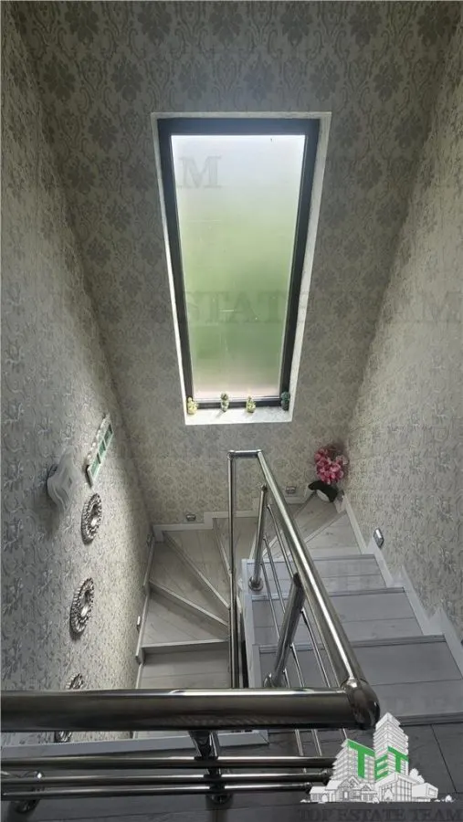 Luxury 4-Bedroom Villa with Terrace and Cellar in Chiajna - foto 12