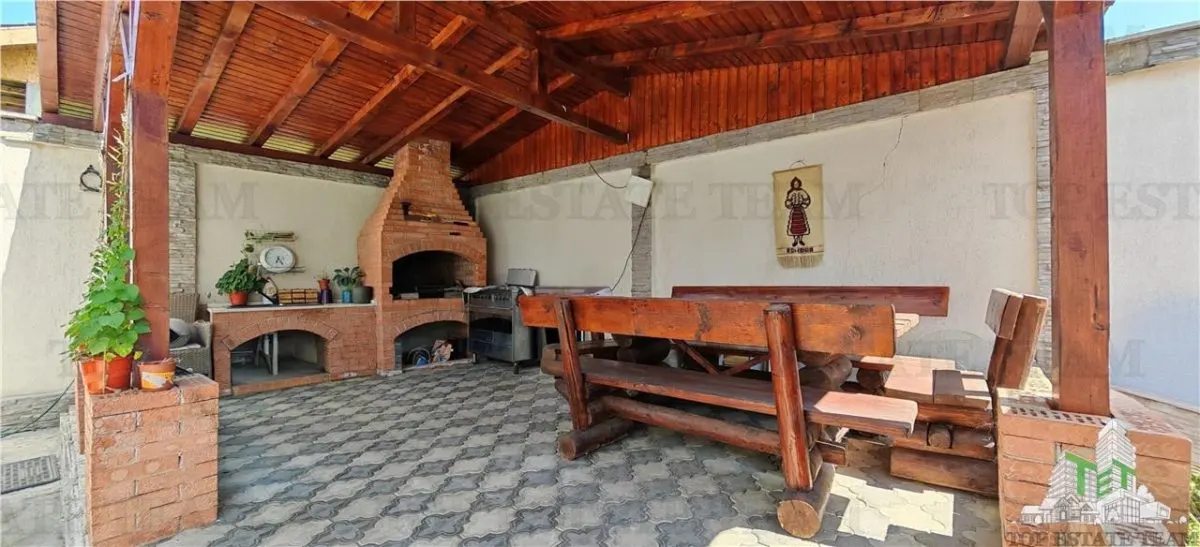 House / villa for sale 205 sqm in Stefanestii de Jos - foto 11