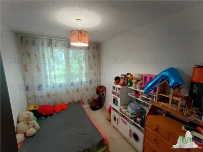 Apartment with 3 bedrooms for sale 75 sqm in Bucuresti, Ozana area - foto 11