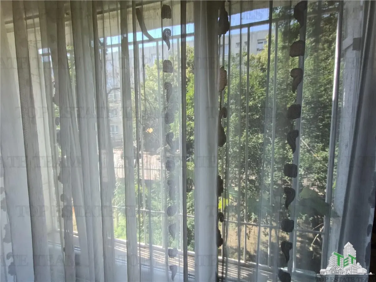 Apartment with 3 bedrooms for sale 75 sqm in Bucuresti, Ozana area - foto 4