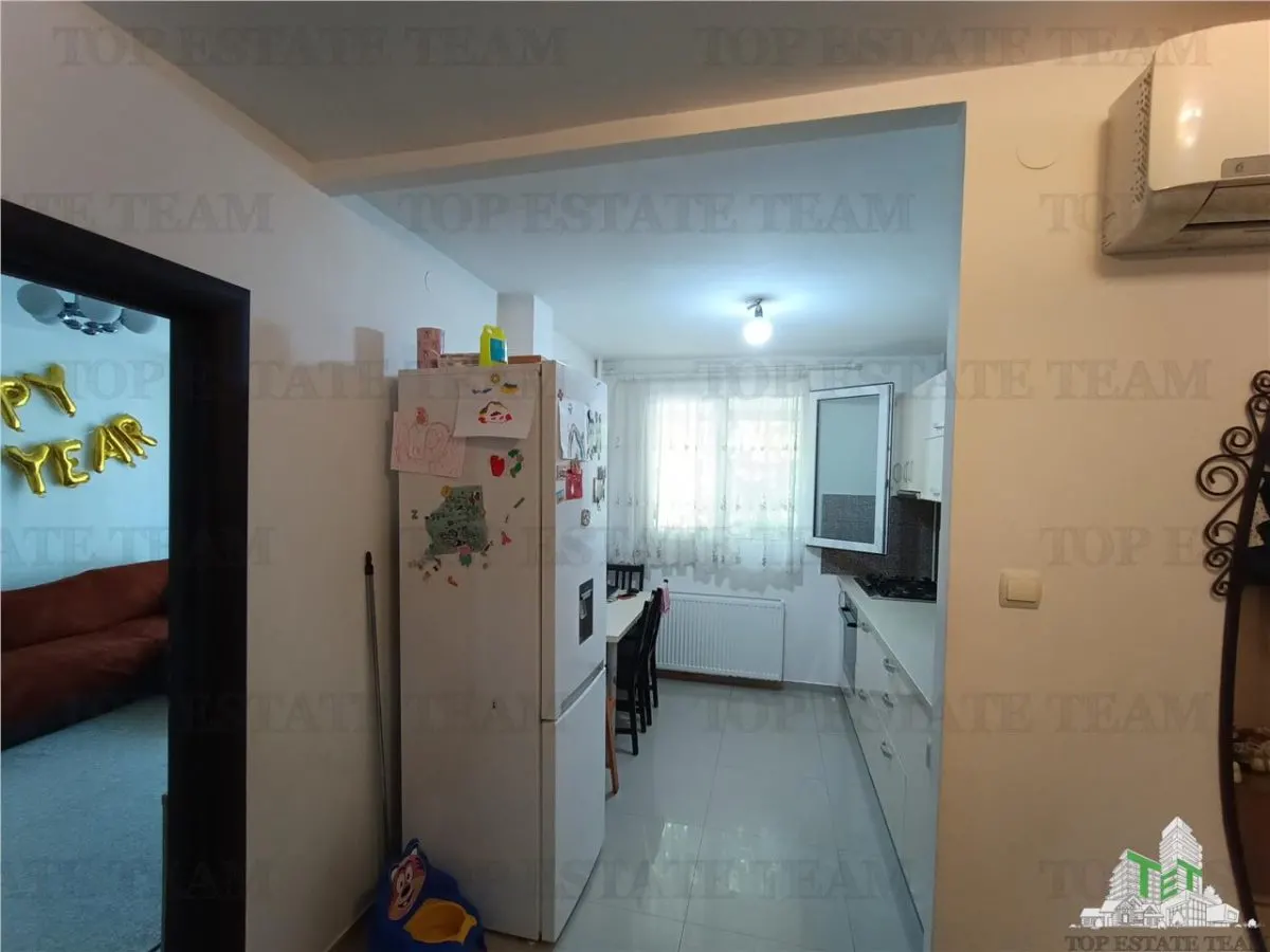 Apartment with 3 bedrooms for sale 75 sqm in Bucuresti, Ozana area - foto 7