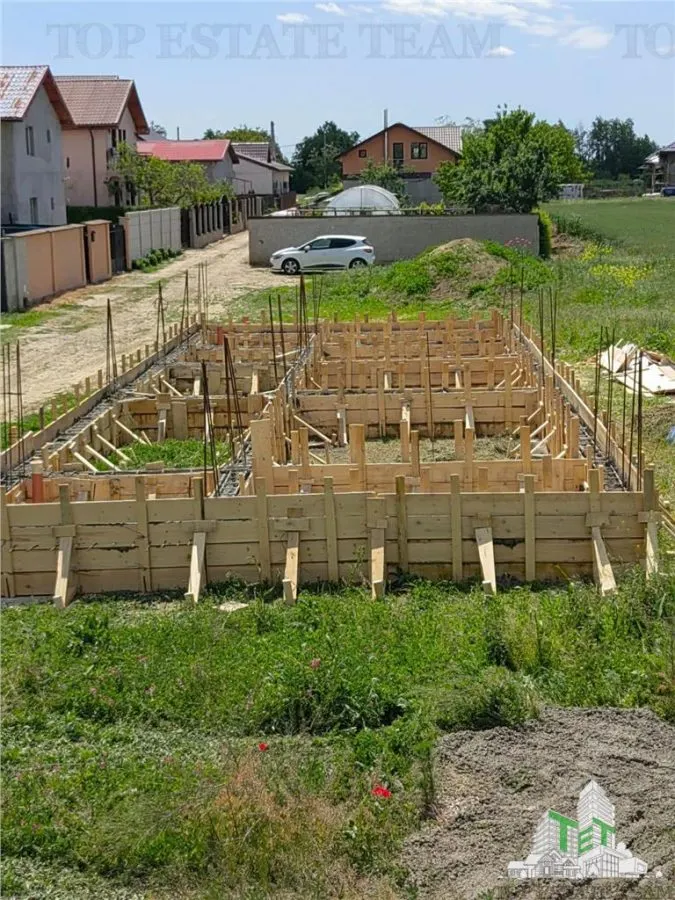 Land for sale sqm in 1 Decembrie - foto 1