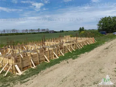 Land for sale sqm in 1 Decembrie - foto 5