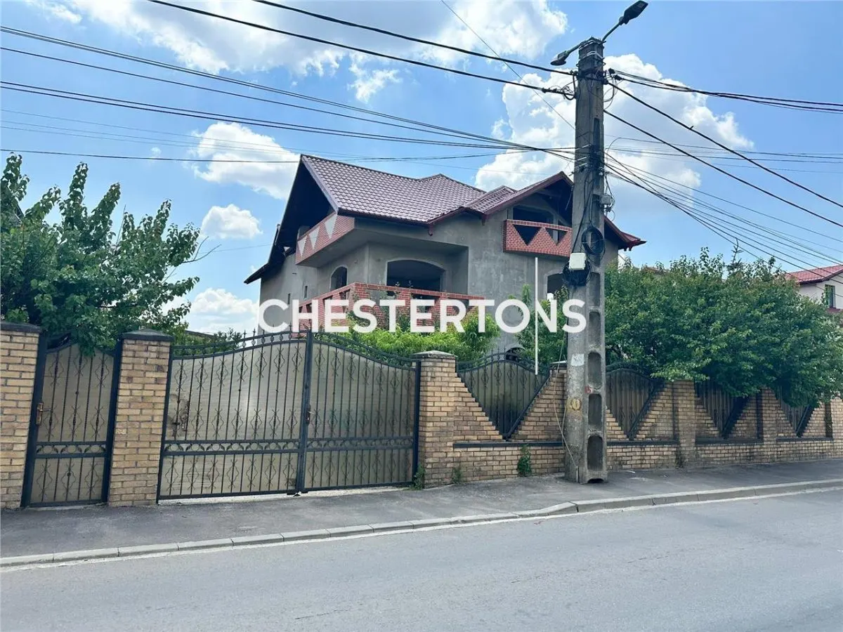 Villa Exclusive, 9 Chambres + 1.200 m² Terrain, Toutes Utilités, Près Métro Raul Doamnei - foto 1
