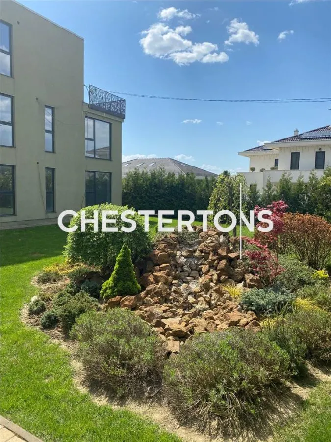 Hôtel Boutique à Vendre à Baia Mare | Propriété Premium sur 4,536 sqm - foto 2